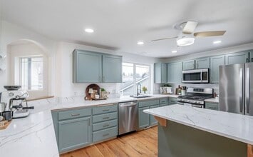 16669 Rainier View Dr SE in Yelm, WA - Building Photo - Building Photo