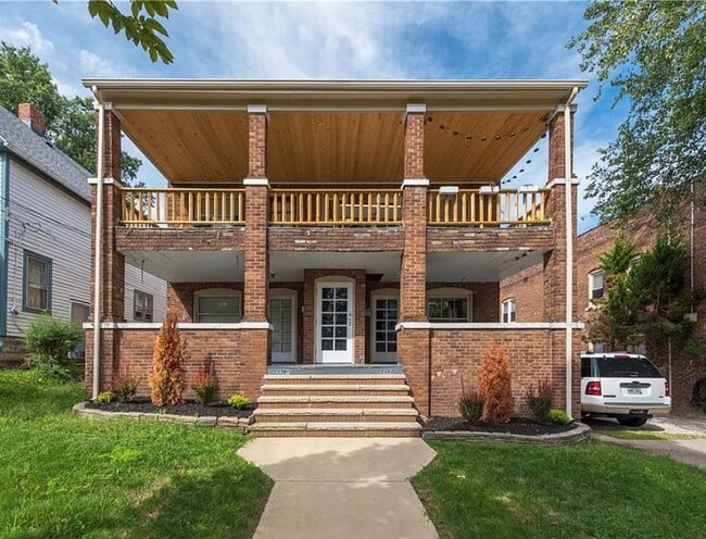 property at 1364 Bonnieview Ave