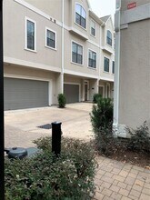 2210 Mid Ln in Houston, TX - Building Photo - Building Photo
