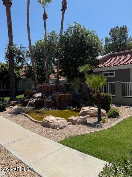 2929 W Yorkshire Dr, Unit 1017 in Phoenix, AZ - Building Photo - Building Photo