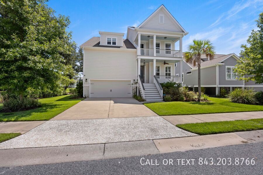 2219 Midden Dr in Mount Pleasant, SC - Building Photo