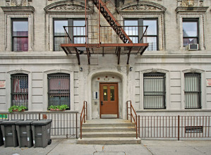 229-231 W 115th St in New York, NY - Foto de edificio - Building Photo