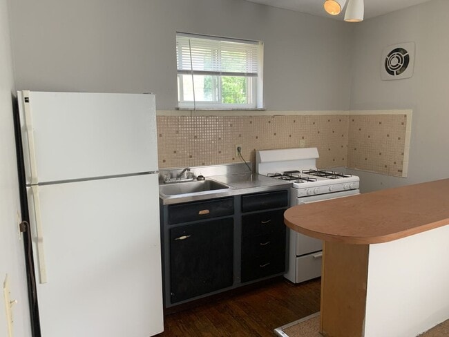property at 507 Lowell Ave