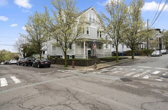 25 Fenwick St, Unit 2 in Somerville, MA - Building Photo - Building Photo