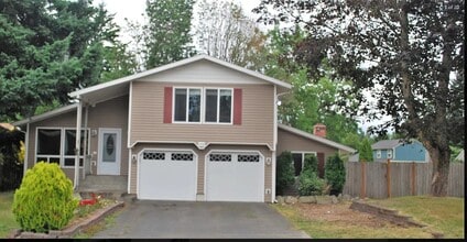 33640 27th Pl SW in Federal Way, WA - Building Photo - Building Photo