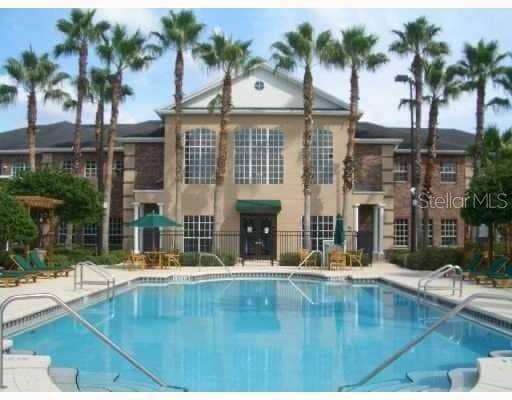 5124 Park Central Dr in Orlando, FL - Building Photo