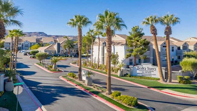 Bella Terra Apartments in Henderson, NV - Foto de edificio - Building Photo