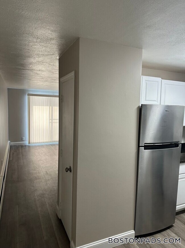 6 Henry Terrace in Worcester, MA - Building Photo - Building Photo