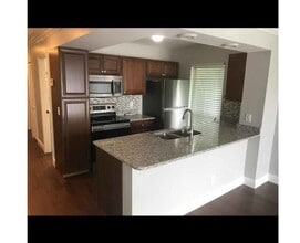 285 Cypress Point Dr in Palm Beach Gardens, FL - Building Photo - Building Photo