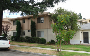 1122 E Doran St in Glendale, CA - Building Photo - Building Photo