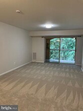 5900 Cove Landing Rd in Burke, VA - Building Photo - Building Photo