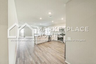 1111 W Fargo Ln in Claremore, OK - Building Photo - Building Photo