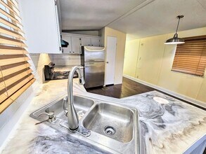 6067 137th Terrace N in Clearwater, FL - Building Photo - Building Photo