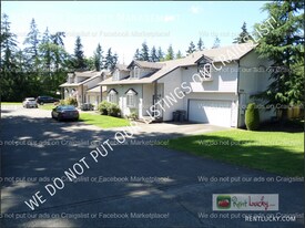 620 10th St SE in Puyallup, WA - Building Photo