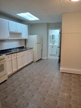 1 Walnut St in Manchester, CT - Building Photo - Building Photo