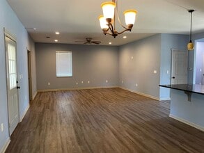 1309 Frankie Ln in Longview, TX - Building Photo - Building Photo