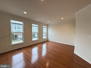 41831 Diabase Square in Aldie, VA - Building Photo - Building Photo