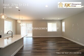 8446 27th St Ct E in Edgewood, WA - Building Photo - Building Photo