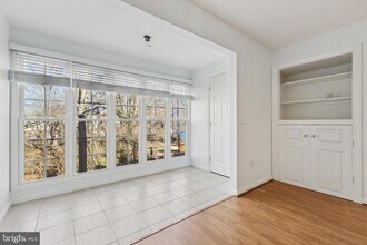 9310 Niki Pl-Unit -202 in Manassas, VA - Building Photo - Building Photo