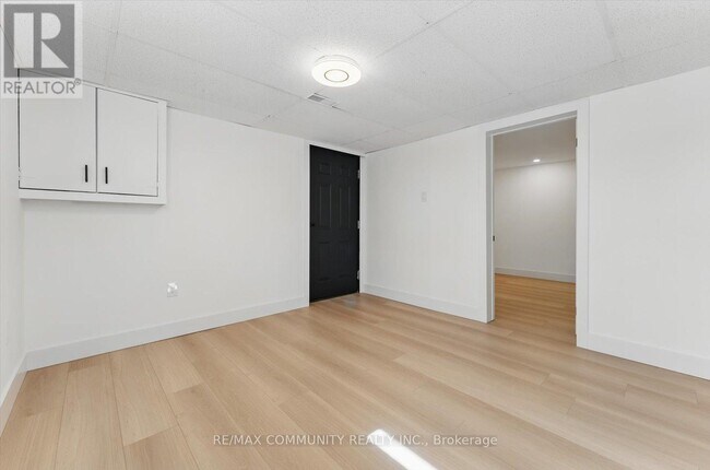 90 Euclid Ave in Toronto, ON - Building Photo - Building Photo