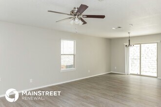 13334 Loma Sierra in San Antonio, TX - Building Photo - Building Photo