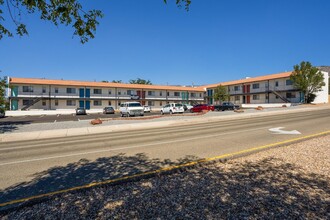 12001 Menaul Blvd NE in Albuquerque, NM - Building Photo - Building Photo