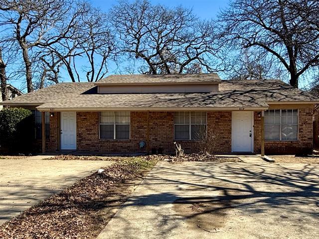 619 McQueary St in Arlington, TX - Building Photo