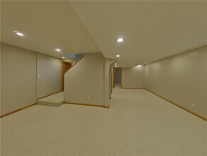 10071 Raleigh Ct in Woodbury, MN - Building Photo - Building Photo