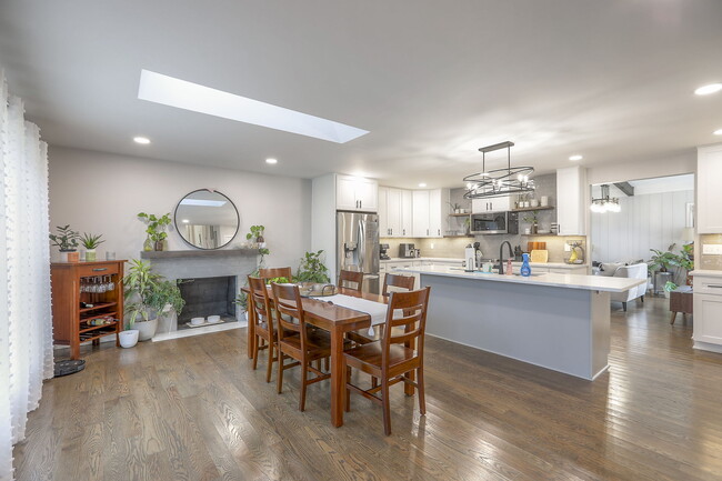 7617 Windsor St in Prairie Village, KS - Foto de edificio - Building Photo