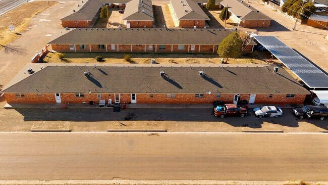 1217 S Maddox Ave