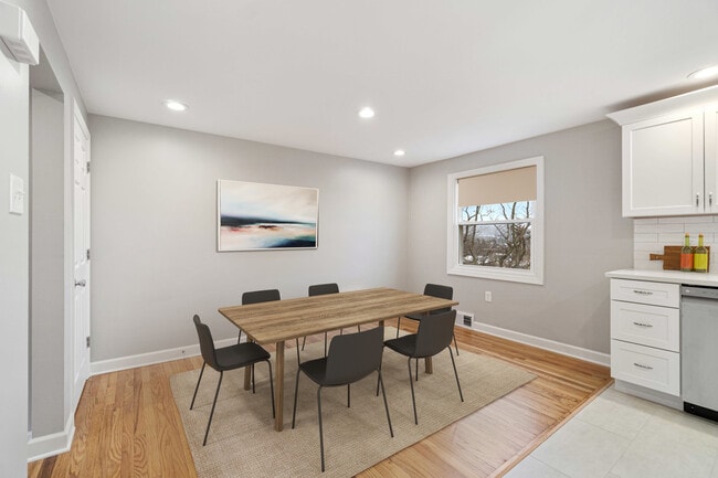 21 Promenade St in Crafton, PA - Building Photo - Building Photo
