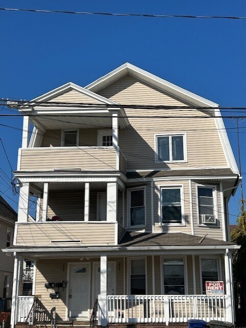296 Federal St in Bridgeport, CT - Foto de edificio