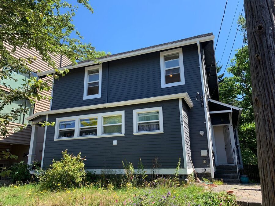 2109 N 63rd St in Seattle, WA - Building Photo