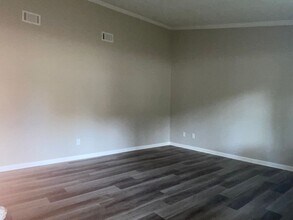 8759 Embrey Dr in Jonesboro, GA - Building Photo - Building Photo