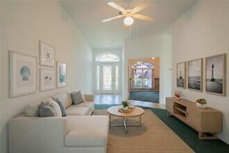 681 Powder Horn Row in Lakeland, FL - Building Photo - Building Photo