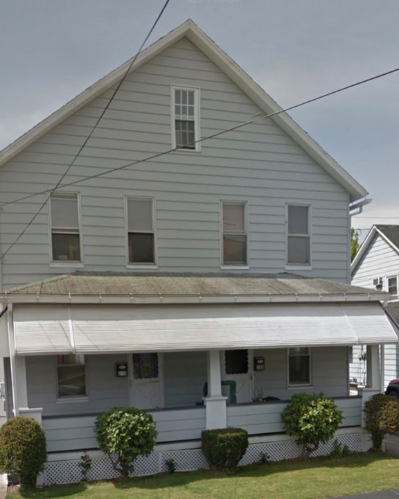 230 Swetland St in Duryea, PA - Building Photo