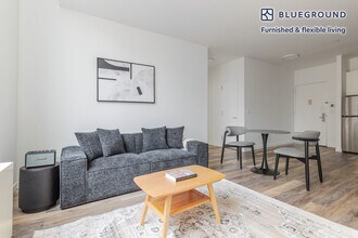556 3rd Ave in New York, NY - Building Photo - Building Photo
