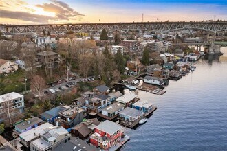 3146 Portage Bay Pl E in Seattle, WA - Building Photo - Building Photo