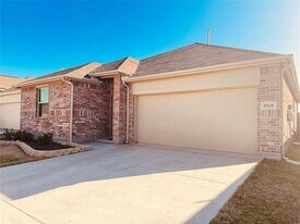 2529 Starwater Dr in Fort Worth, TX - Building Photo