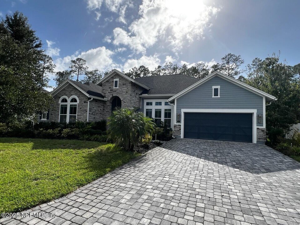 121 Oxford Estates Way in Saint Johns, FL - Building Photo