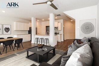 5552 Cathwick Dr in Mc Calla, AL - Building Photo - Building Photo