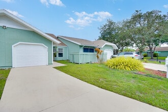 1722 SE Balmoral Ct in Port St. Lucie, FL - Building Photo - Building Photo