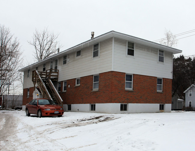 1405 Valley Dr in Syracuse, NY - Building Photo - Building Photo