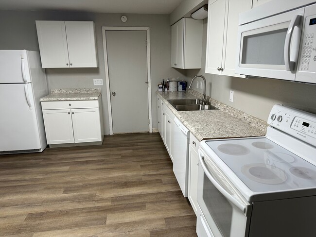 property at 2616 Garden Park Dr