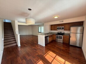 1090 University Ave in San Diego, CA - Building Photo - Building Photo