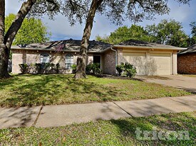 19638 Southaven Dr in Houston, TX - Building Photo