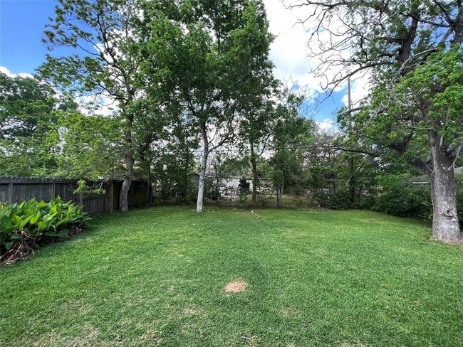 property at 4623 Perry St