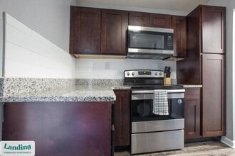 101 Three Rivers N, Unit N0416 in Fort Wayne, IN - Foto de edificio - Building Photo