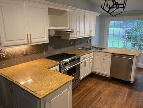 2610 Providence Rd in Charlotte, NC - Building Photo - Building Photo