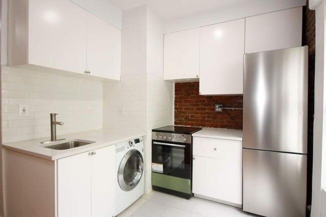 property at 408 E 119th St